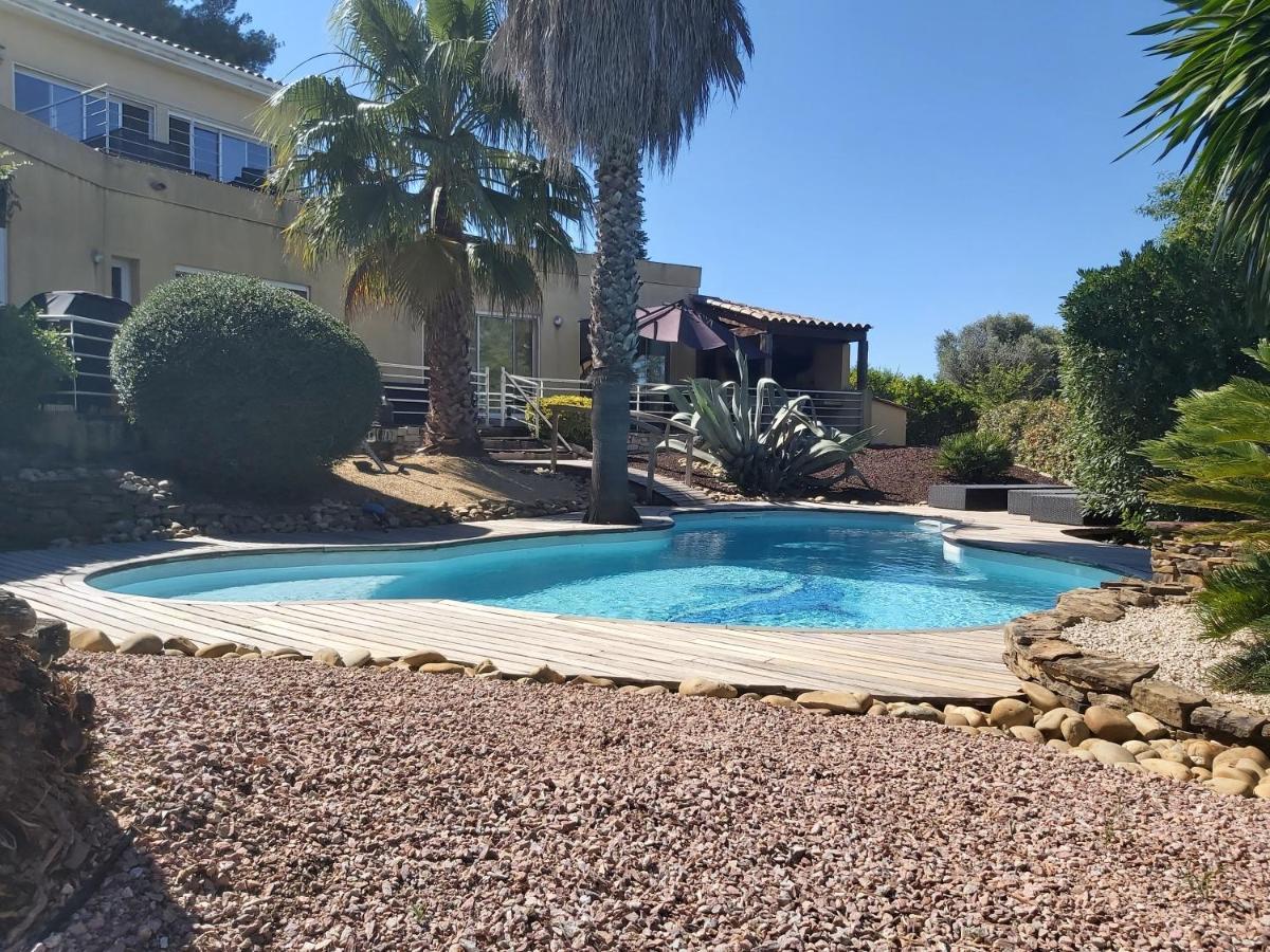 Beautiful Villa With A Stunning View Roujan Eksteriør bilde